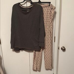 Cuddl Duds Women's Pajama Set in Dark Gray and Cream